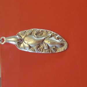 Fine Silver pendant frogs.